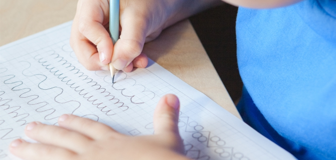 Pencil control worksheets are a useful tool for children who may have difficulty with handwriting and fine motor skills.